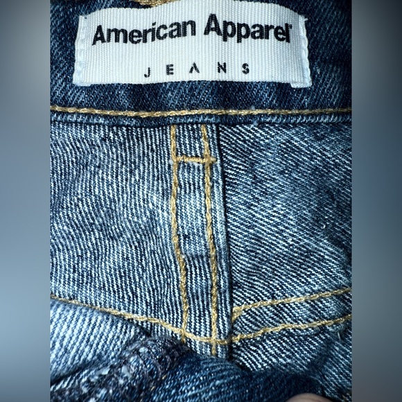 American Apparel Women's Denim High-Waist Cuff Short medium wash size 28 - Picture 7 of 11